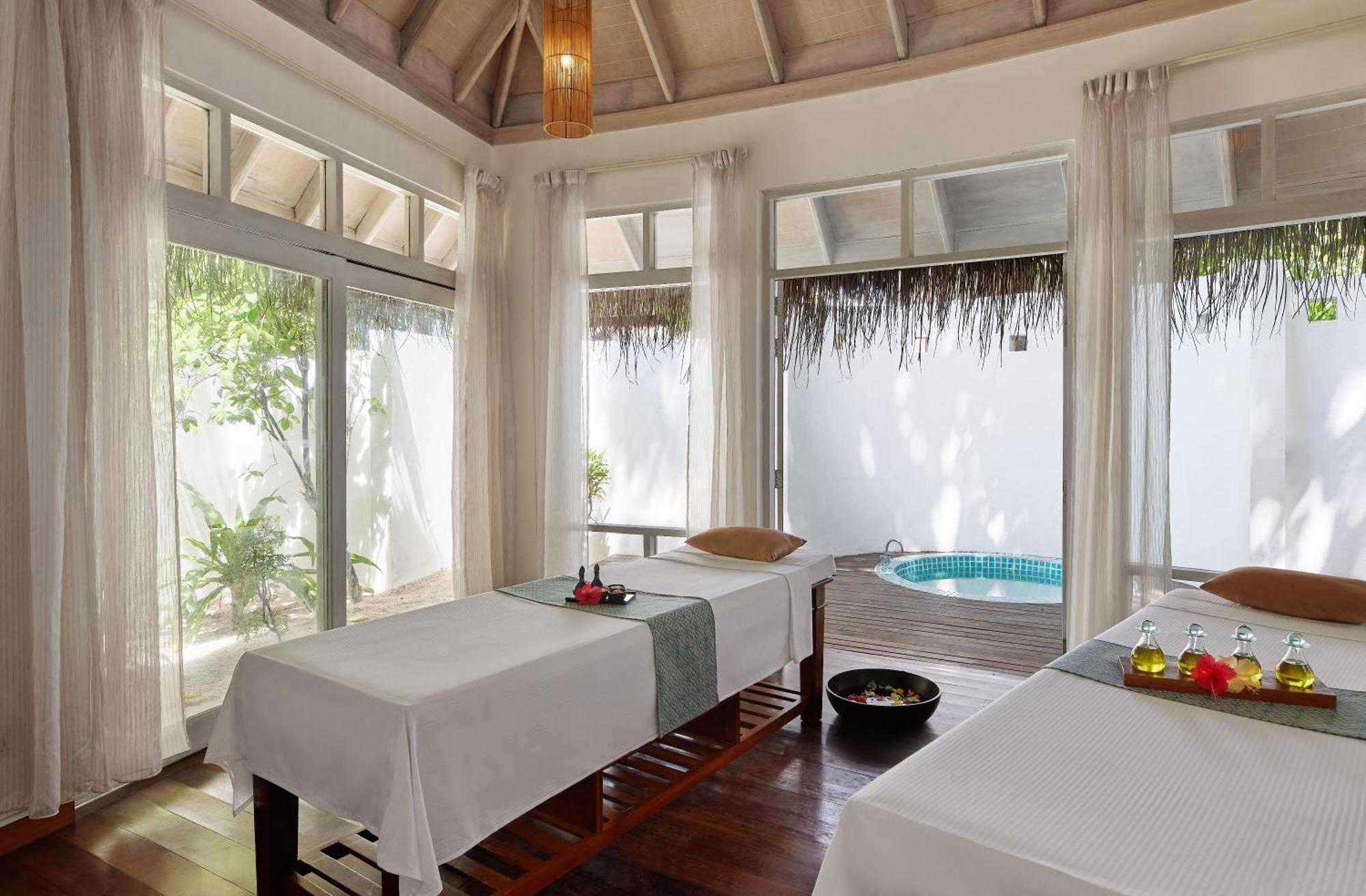 דנגטי Nh Maldives Kuda Rah Resort - Stays Of 5 Nights Or More, 40 Percent Off Shared Roundtrip Transport מראה חיצוני תמונה